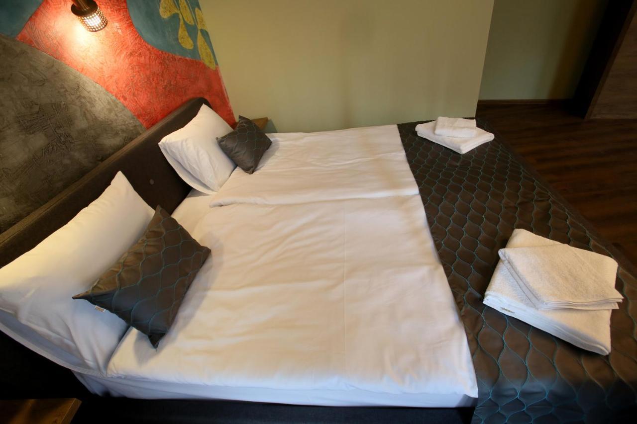 Boutique Kosher Hotel Tourfa Tiflis Exterior foto